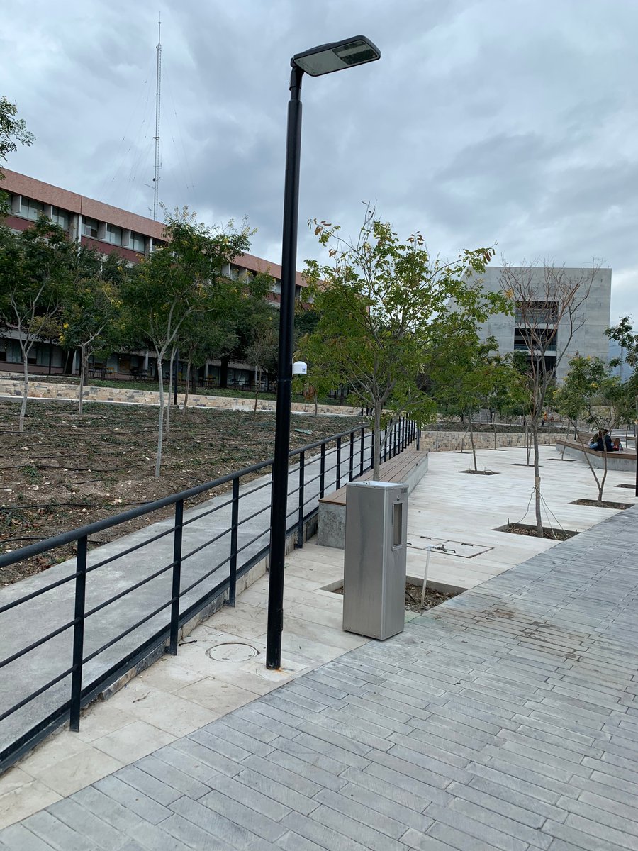 CentroSOS's tweet photo. Ya puedes revisar en tiempo real la calidad del aire en el campus UDEM aquí 👉 https://t.co/W4ZOReby9q
El sensor se ubica en el Solar y mide partículas PM 2.5. Mantente informado, sigue las recomendaciones para proteger tu salud y súmate a las iniciativas de la Universidad. https://t.co/wGXLs4vCO0