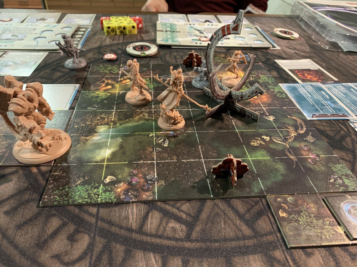 Davidsaeba's tweet photo. Que complicado es este juego 😰 #SineTempore https://t.co/oJsYW9Pj4i