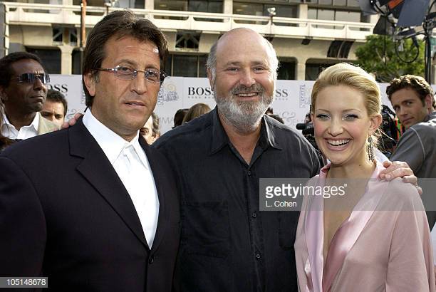 oscarchinanight's tweet photo. Producer Elie Samaha (special invited guest) with actress Kate Hudson!

#Oscars2020 Party:
https://t.co/ZV4Z4ljF6w

#RedCarpet #Celebration #KateHudson #ElieSamaha https://t.co/RzlDvjWkSB