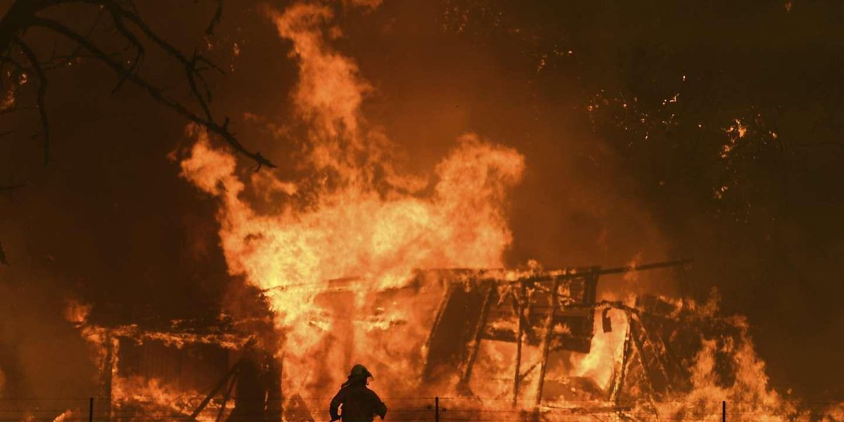 decodeurs's tweet photo. Australie : la saison 1974-1975 n’a pas été bien pire que les incendies actuels https://t.co/DFG6SByOmn https://t.co/FDzN8LObFN