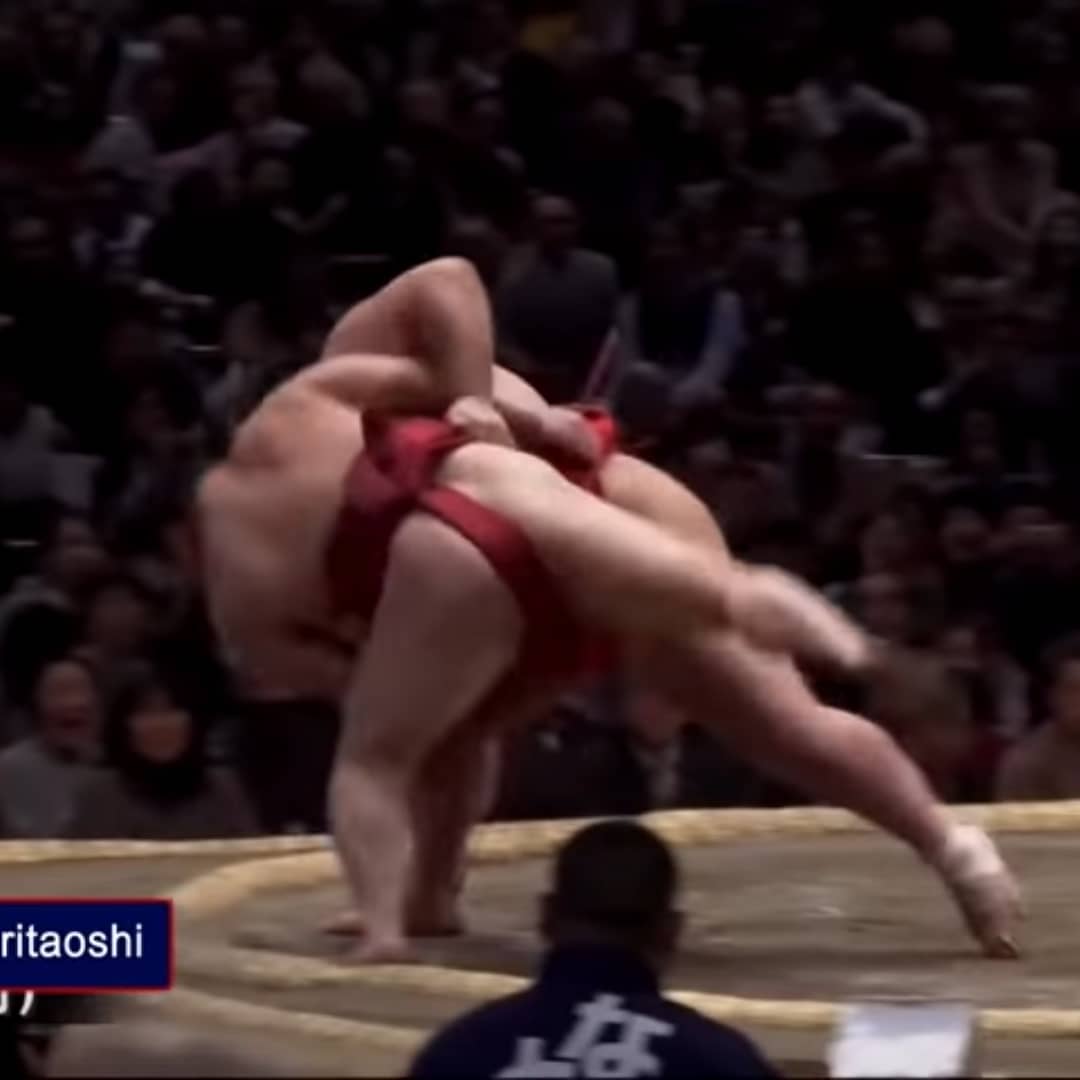 BigAlDevlin's tweet photo. #Onosho vs #Enho
I love the warrior spirit of Enho but wasn't enough today, being heavily overpowered by onosho
2020 Hatsu #sumo #Basho #Makkuchi
15 days of pure pleasure!! #sumowrestling #japan #japnaneseculture #sumobasho #sumotournament #sumo2020 #nhk #nhksumo #SumoStomp https://t.co/Q0W1nhJ4pA