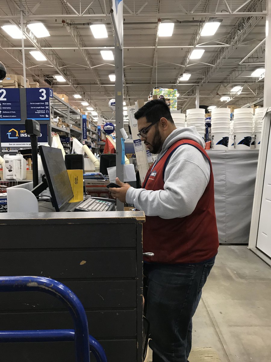 _nicolemarie_6's tweet photo. PSE Ben is here late to close a roof with our 50% off Promo! 👏🏼👏🏼👏🏼 #salesfordays #1713elizabethcitync #keepingthatpipefull #bestemployees @JoshRob30748491 @Marion29803392 @BraddyClay @KathyWh42077683 @melissa_methot @kechannells @JoshuaH85803484 https://t.co/SCHAKYUDic