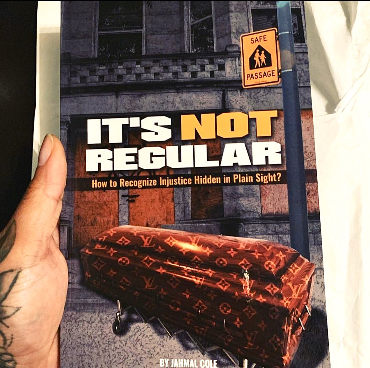 mbmhmc's tweet photo. Tag us using the hashtag #ThumbingThrough and let us know what you think about the book! #itsnotregular 👍🏼👍🏾👍🏿 Pick up a copy at https://t.co/8hiitHS3xp #FridayFeeling #FridayThoughts https://t.co/jmKKHBwXT0