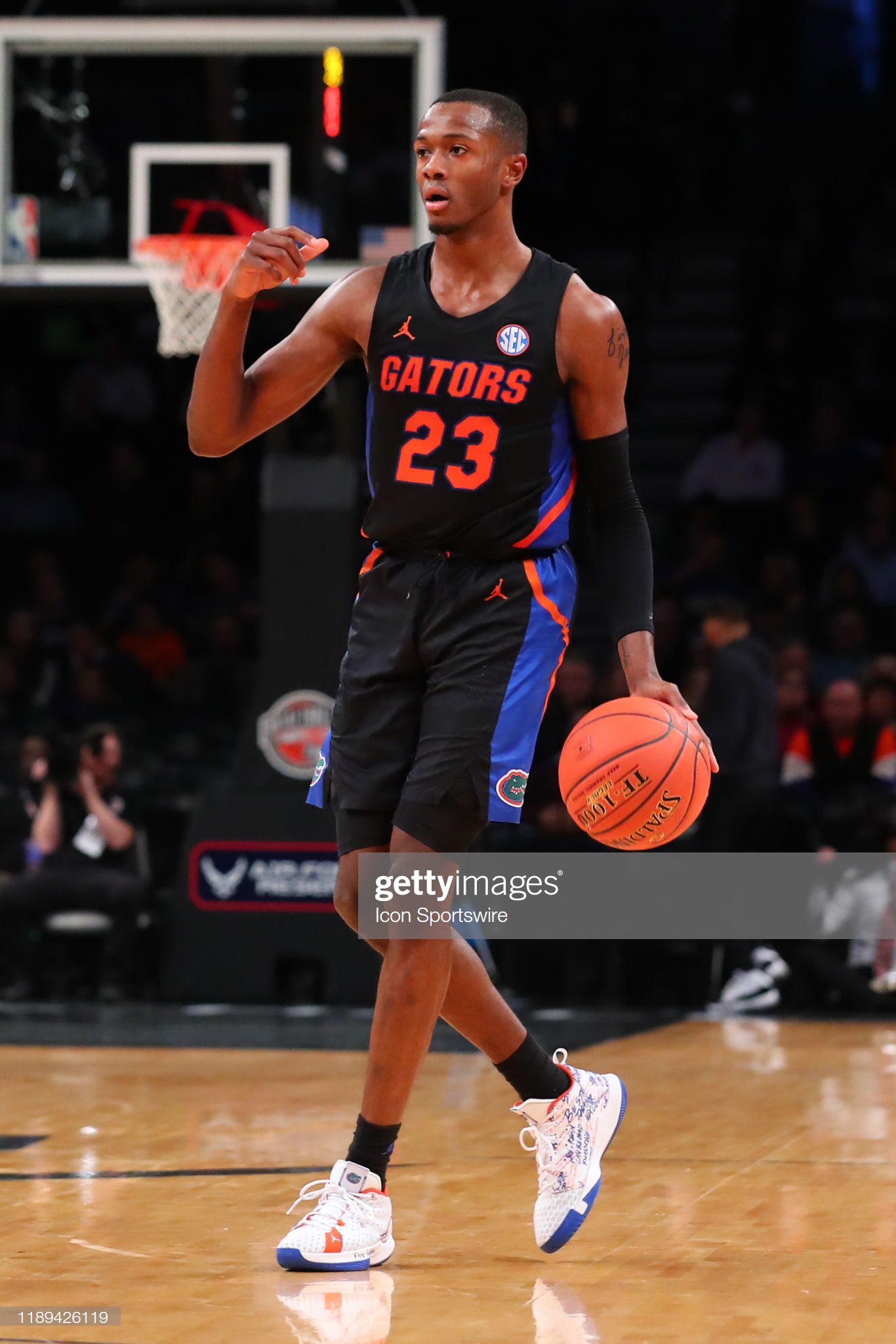 gators black uniforms