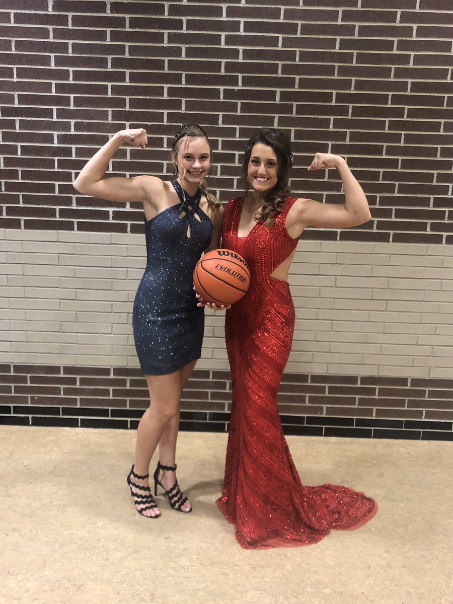 They are ready!! 
You two look great!! 
Have fun &amp; good luck tonight @cllairegjones &amp; <a href="/kami_miller13/">Kamryn Miller</a>!!