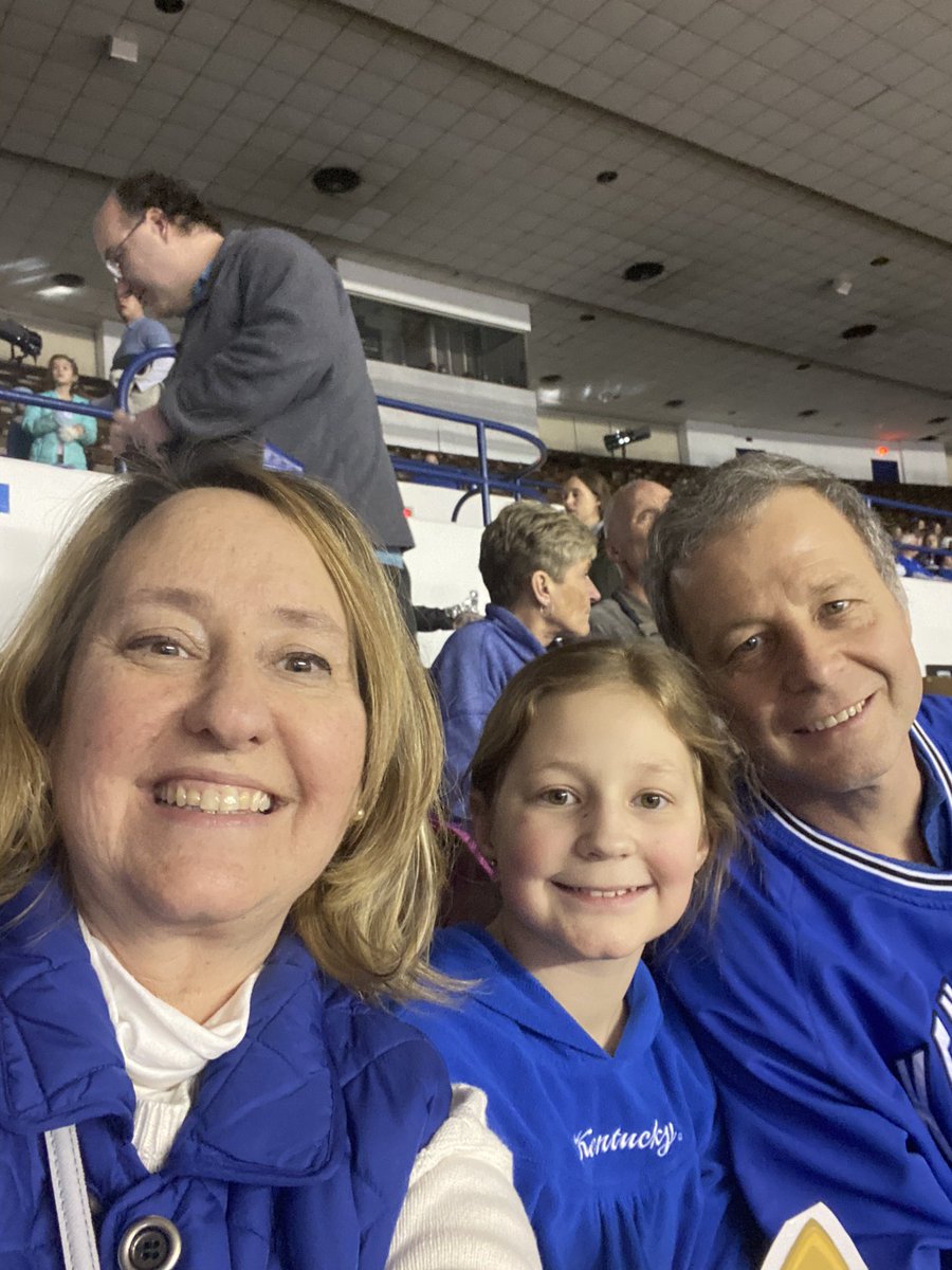 LauraMadden20's tweet photo. Ready for some gymnastics!  Go CATS!

#WeAreUK https://t.co/n8vPwnkjEW
