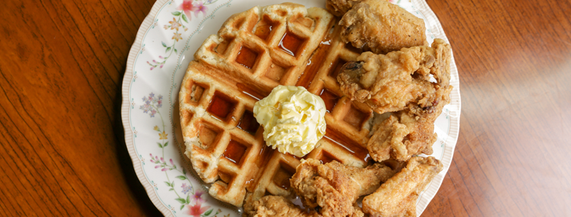 eboneats's tweet photo. BLACK OWNED RESTAURANT IN ALASKA
Yes, you can find chicken wings and crinkle fries in Anchorage. Head to Hood Wings for your fave to-go meal.
https://t.co/2W11Xwrxgg #eboneats https://t.co/2vRpgzD8Kz