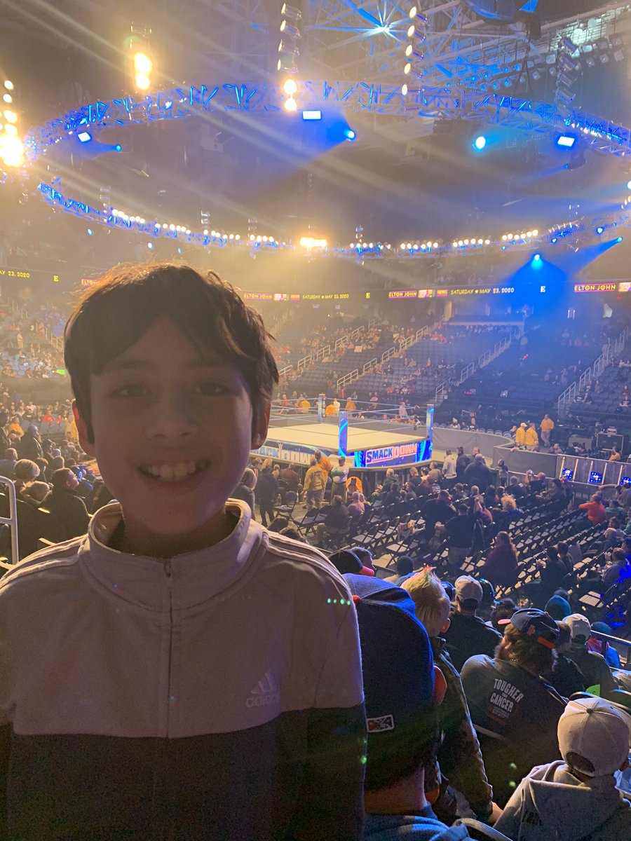 coys_world's tweet photo. @WWE at #SmackDownOnFox with @DadLife4Ever waiting to see if @CarmellaWWE is going to be there. #mellaismoney #dancebreak https://t.co/KNrydFOKfj