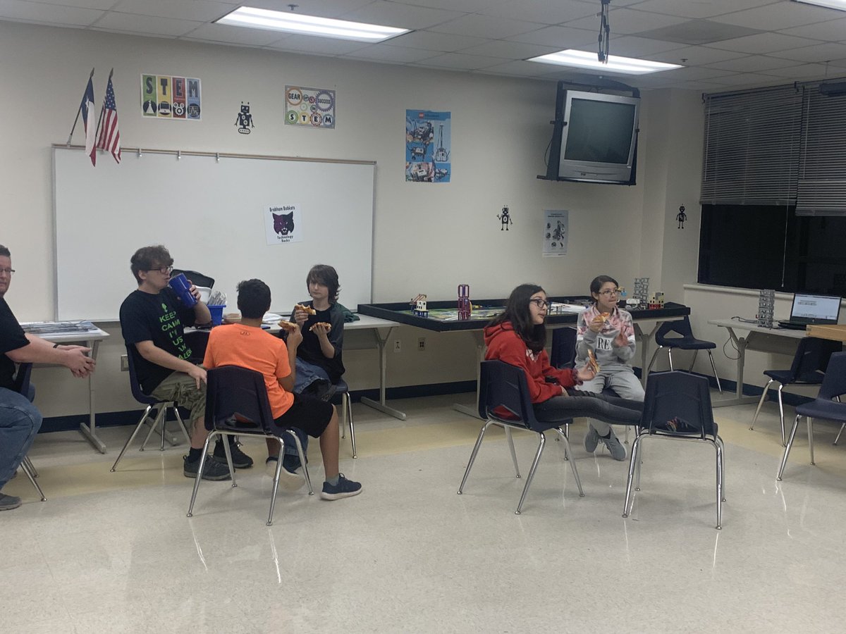 BrabhamBotkats's tweet photo. @BrabhamBotkats setting up the pits, practice tables, robot game tables in the gym, and pregaming to host the @firstlegoleague #WillisQualifier for the #TexasEastDivision tomorrow at .@WISDBrabham. #OMGRobots #CityShaper 9a-4p, awards for follow. https://t.co/D2C6lGxUXX