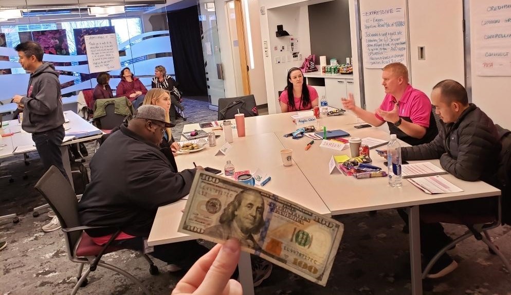 Carol1Denise's tweet photo. #M9 #Magenta9 #LeadershipDevelopment #tmobile #I&amp;N #Influencers #HQ #Bellevue 

Sr. Leaders, participating in interactive learning activities, discussions, giving and receiving feedback - to support each others growth &amp; development to influence and negotiate, today and everyday! https://t.co/dNKLWbdtjd