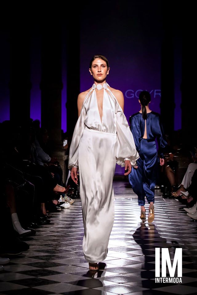 Intermoda's tweet photo. Una marca mexicana de lujo con una propuesta fresca y elegante tuvo presencia en la clausura de #IM72. Hablamos de KRYS GOYRI y sus colecciones únicas. Te dejamos con un poco de lo que se vivió en la pasarela de clausura Mexicoture. https://t.co/J9370yXboF