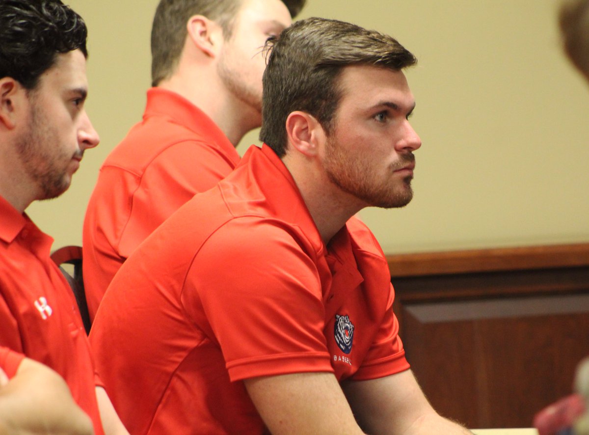 BelmontBaseball's tweet photo. .@GoBelmontBruins ⚾️ alum and current @Dodgers @matt_beatybu gave some words of wisdom to the team ahead of tonight’s banquet!👍

#itsbruintime https://t.co/s1wvbqxsDk