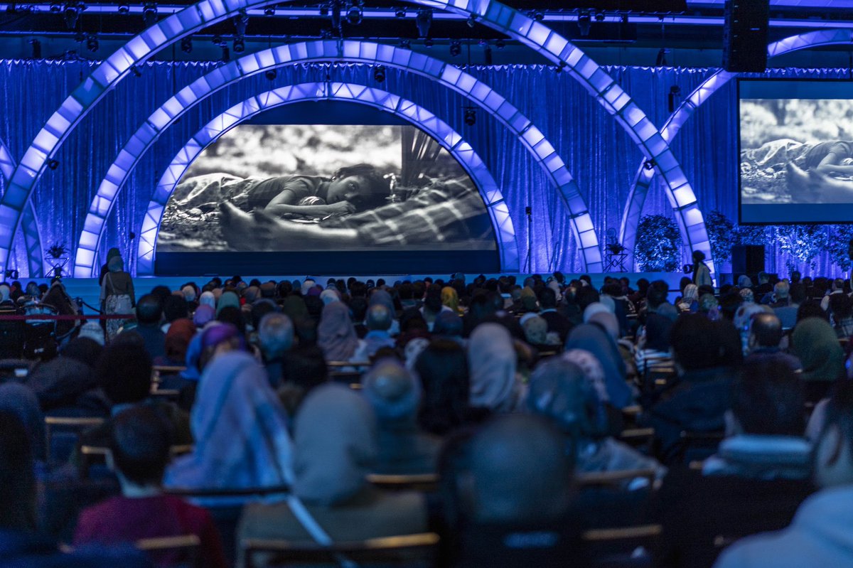 Samah_Safi's tweet photo. From the Canadian Premiere for our film “Apocalypse” at @risconvention with thousands of people watching this film about the Rohingya crisis.
من العرض الافتتاحي في كندا لفيلمنا "القيامة" عن معاناة الروهينغيا بمشاهدة آلاف الحضور. نأمل أن يسلط الضوء على هذه القضية الإنسانية. https://t.co/2gFdDECBZ6