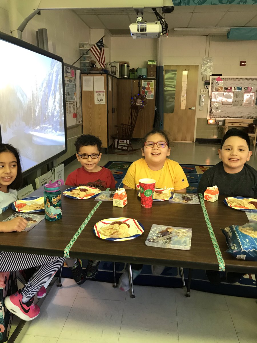 End of 2nd quarter celebration today.  We love a celebration with chips and salsa! @SullyES_LCPS  #strengthandstamina #Besully
