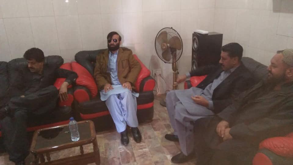 SajidChandioPPP's tweet photo. #Hyderabad
Today PPP MPA #PS64 @A_JabbarKhanPPP Interviewed by Fayaz Khan Awan Senior Journalist District Hyderabad on 2nd Death Anniversary of Late #BabaDawoodKhan at Khan House. PPP Chairman #UC89 Abdul Rasheed Khan also present. https://t.co/AIPvhA1XSZ