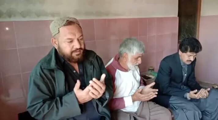 SajidChandioPPP's tweet photo. #Hyderabad
Today PPP MPA #PS64 @A_JabbarKhanPPP Interviewed by Fayaz Khan Awan Senior Journalist District Hyderabad on 2nd Death Anniversary of Late #BabaDawoodKhan at Khan House. PPP Chairman #UC89 Abdul Rasheed Khan also present. https://t.co/AIPvhA1XSZ