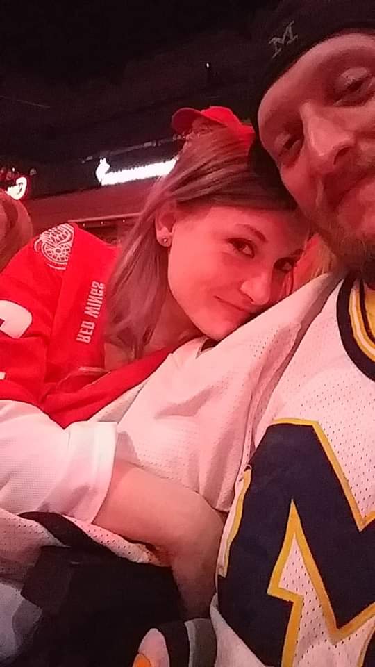 RAVFNS740's tweet photo. Recreating our first date on our #1stAnniversary #GoGRG #VanAndel https://t.co/GrA5tZ1lgQ