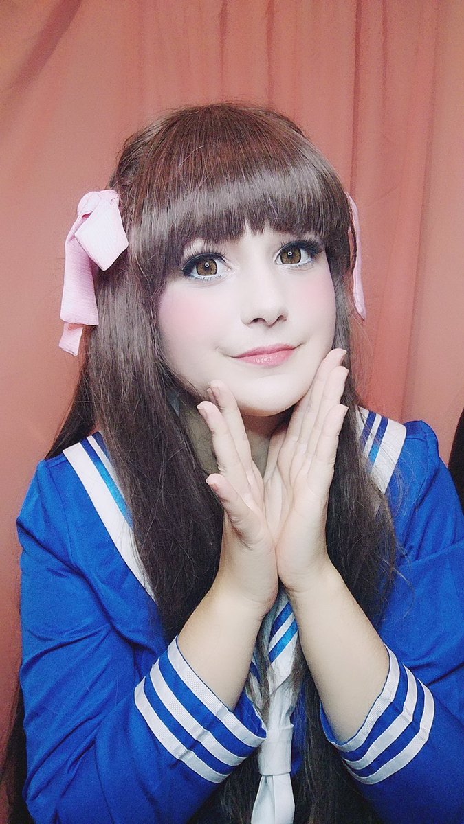 I forgot to post this here but yeah have more Tohru cause there's never enough Tohru in my lifu 💕 I really need to find people to cosplay Furuba with me cause I want cute ass pictures 😭
#cosplay #tohruhonda #tohru #fruitsbasket #fruitsbasketcosplay #tohruhondacosplay