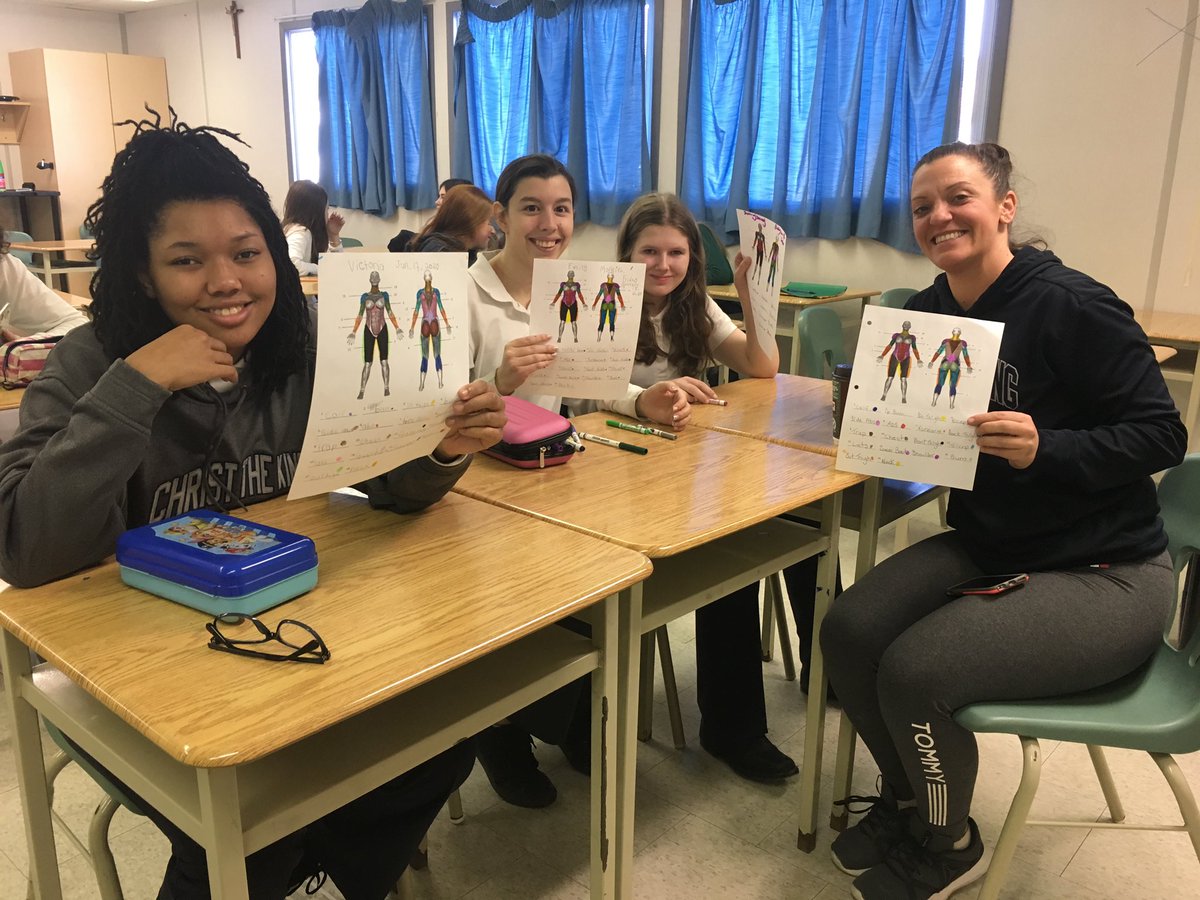 CTK_LifeSKills's tweet photo. Hard work today learning about our muscles #weighttrainingclass #proud @CtKHH https://t.co/RX9nXNJi0y