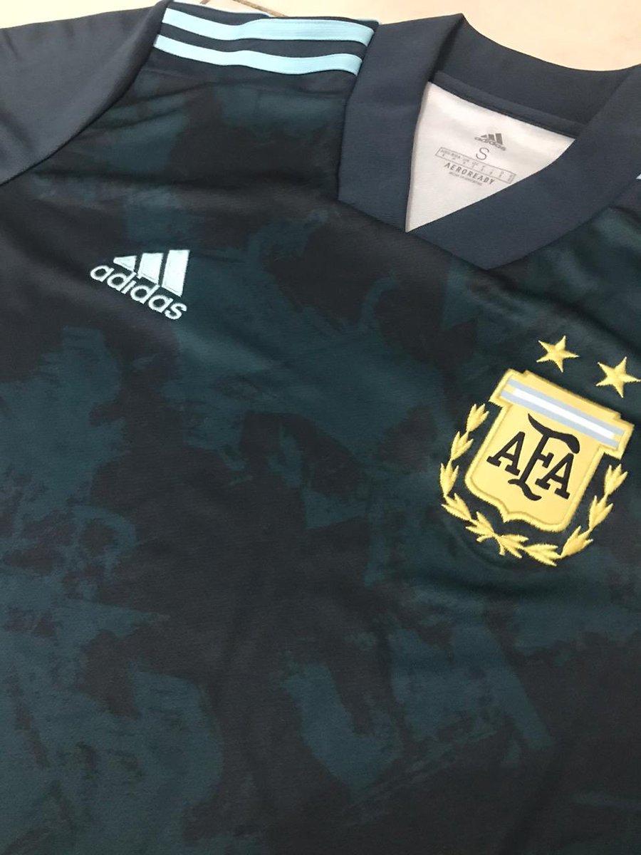 MarcaEnZona's tweet image. ¡SORTEO!
Gracias a @adidasAR sorteamos la camiseta de Argentina

Para participar:
- Hacer RT
- Seguir a @MarcaEnZona 

📆 El concurso cierra el 24/1 y el ganador/ra se dará a conocer en el programa
⚠️ La camiseta se retira por las oficinas de Marca en Zona o abona el envío