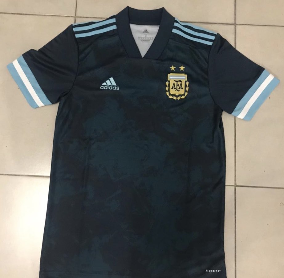 MarcaEnZona's tweet image. ¡SORTEO!
Gracias a @adidasAR sorteamos la camiseta de Argentina

Para participar:
- Hacer RT
- Seguir a @MarcaEnZona 

📆 El concurso cierra el 24/1 y el ganador/ra se dará a conocer en el programa
⚠️ La camiseta se retira por las oficinas de Marca en Zona o abona el envío