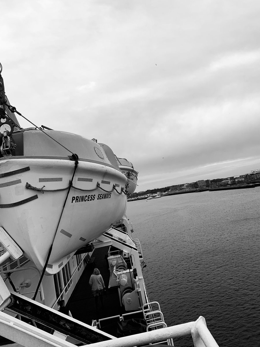 It’s a little bit rocky this evening 🤢 Thankfully now I’m laid down I don’t feel too bad 😌 Roll on breakfast #NewcastleToAmsterdam
#dfds 
#NorthSea
@dfds_uk