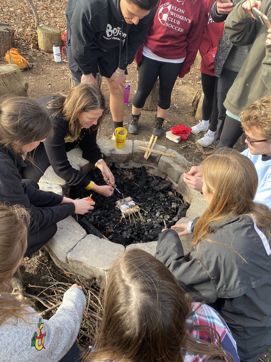 scomorrison's tweet photo. So much fun having @ElonConnieBook join us in #COR424 this week! She greeted the #guardiantree, started the fire, drank tea made from our @KellyKettleUSA, played a game of camouflage, and listened to students share what they have learned. #perfectafternoon #ElonEd https://t.co/YzNXmX0mBe
