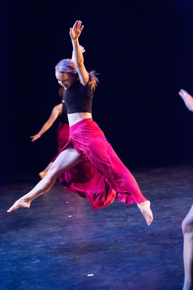 Jumping into the weekend like... #Dance #LeapforJoy #ForgetTheSnow #FridayVibes

PC: Bill Cameron