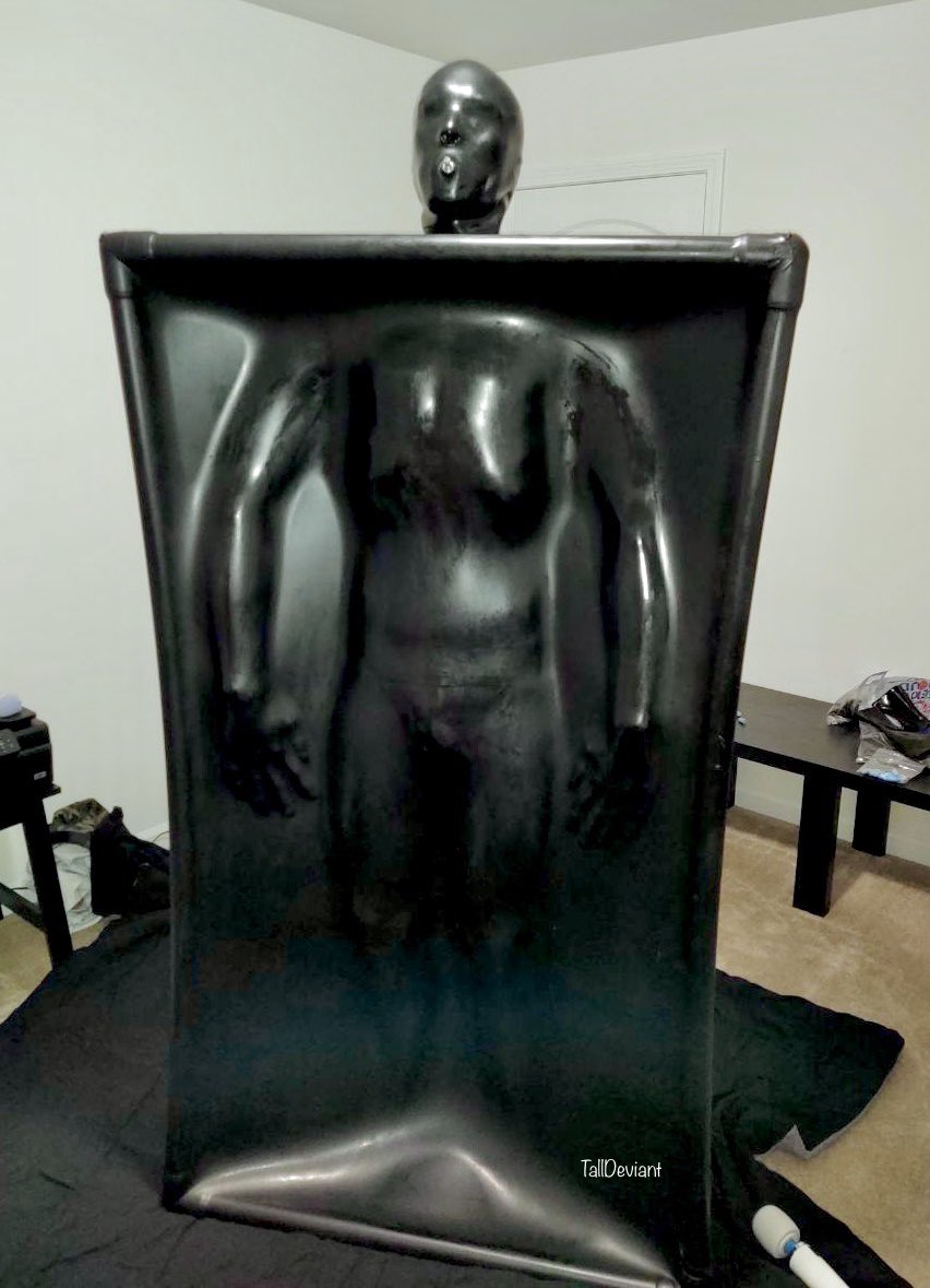 TallDeviant's tweet photo. Happy International Fetish Day π
I spent part of it in my rightful, natural state.
#vacbed #vactower #latex #vaccube #vacuumbed #vacuumtower #rubber #studiogum https://t.co/clResMxpq0