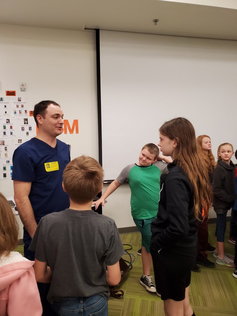 Melania Ionescu tweet media