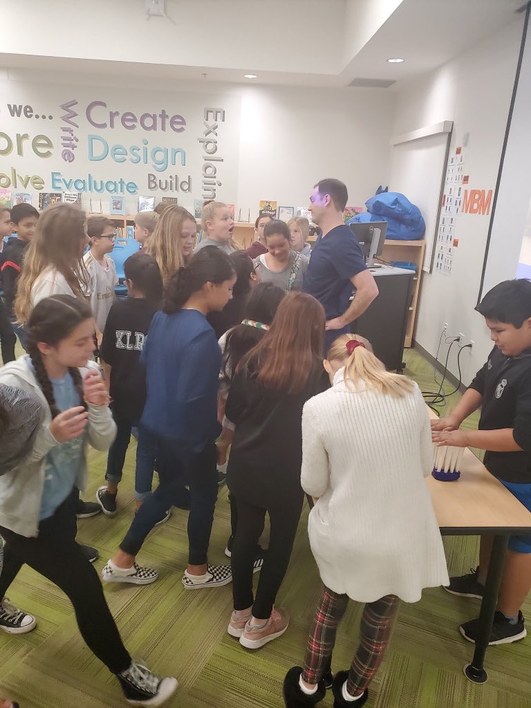 Melania Ionescu tweet media