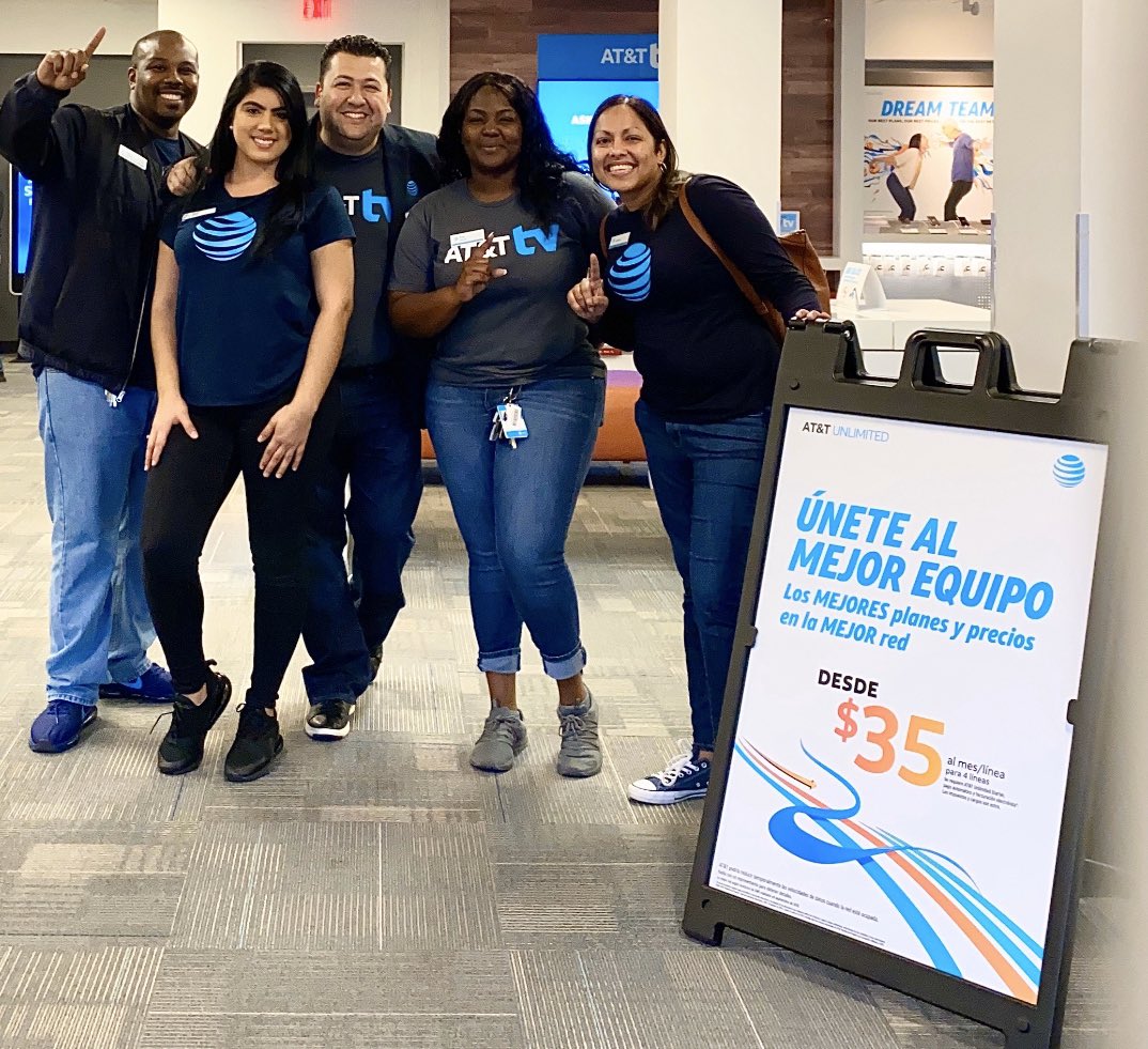 preciouszmoment's tweet image. “Be the reason someone smiles. Be the reason someone feels loved and believes in the goodness in people.” Thank you @efrenfavela and @Sumitra_Coote for stopping by!! @JayATTConexion we’re representing for #conexion! #MIAMISPICE #WorldDomination #1director