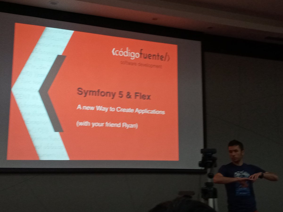 gam3r_tux's tweet image. Now hearing this nice conference #PHPQRO2020