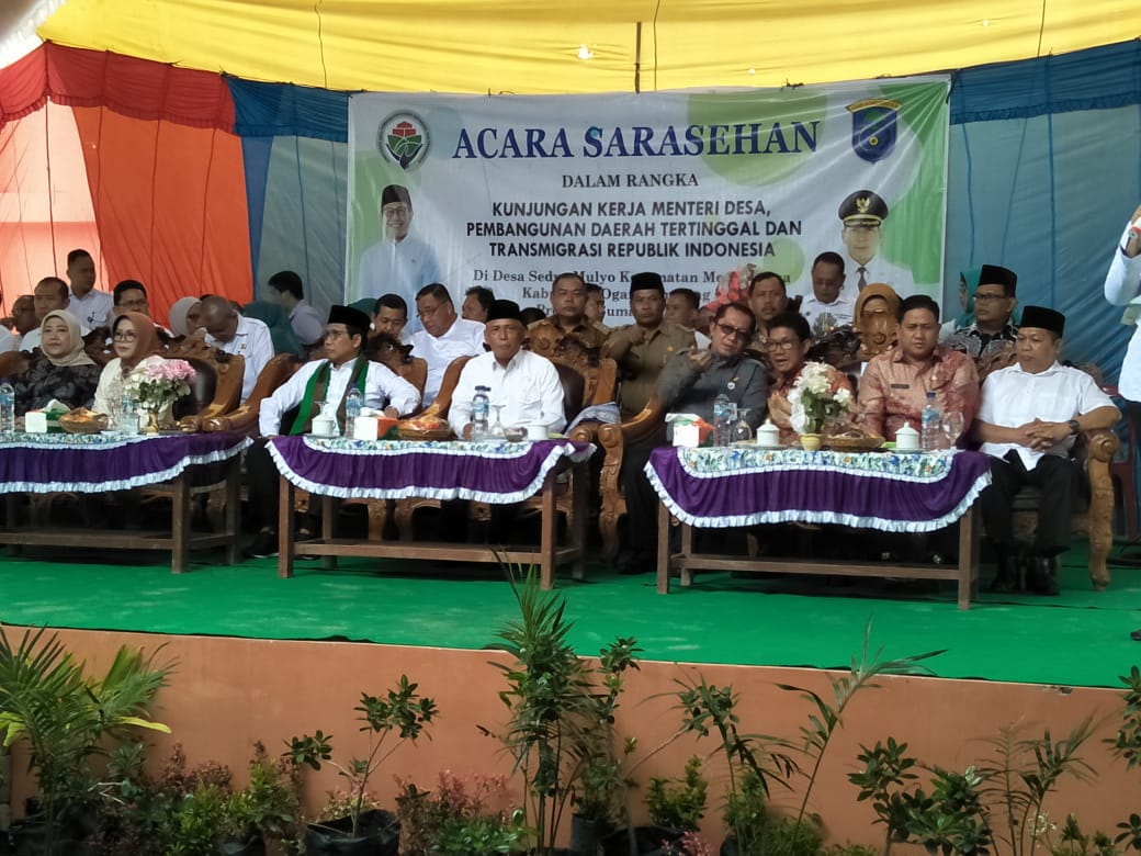 yanti_rakhman's tweet photo. Kunjungan kerja menteri desa, PDTT, ke desa Sedyo Kecamatan Mesuji Raya Kabupaten OKI. 18 januari 2020.. Sukses selalu Pak Menteri..
#DesaDigital
@halimiskandarnu 
@anwsanusi 
@taufikmadjid71 
@fachrilabalado
@SukoyoKasekpro
@zella0602
@tppkemendes 
#TPPSumsel
#TPPOKUTimur https://t.co/91Jm5M3fPB