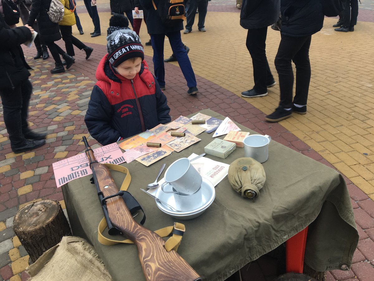 Сегодня на центральной площади города Кореновска состоялось открытие Всероссийской акции памяти «Блокадный хлеб».
