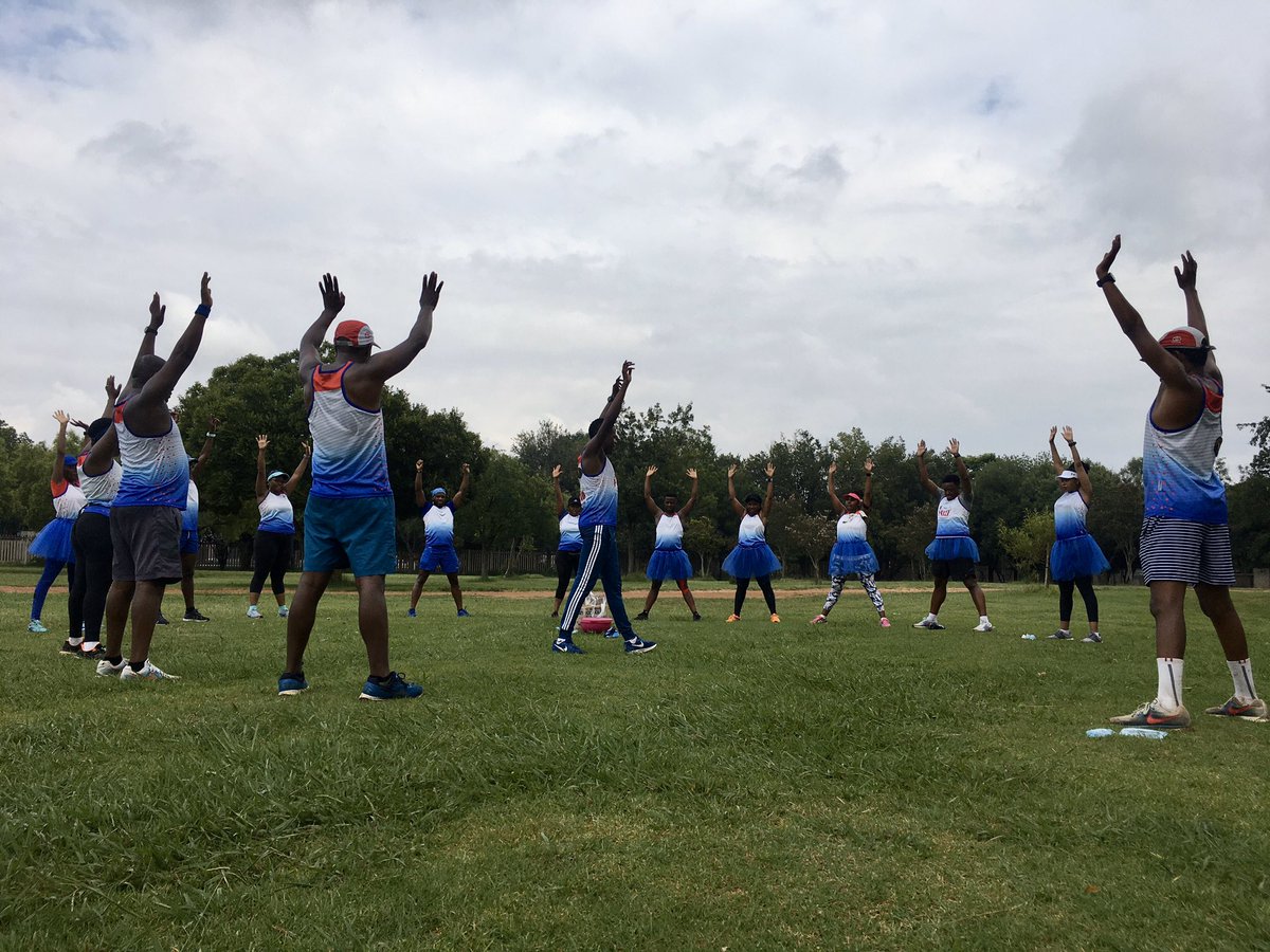 tshwanefalcons's tweet photo. Stretching after a young run. #FalconsLaunch π¦
βͺοΈπ΄π΅ https://t.co/JXSOzcNQQI