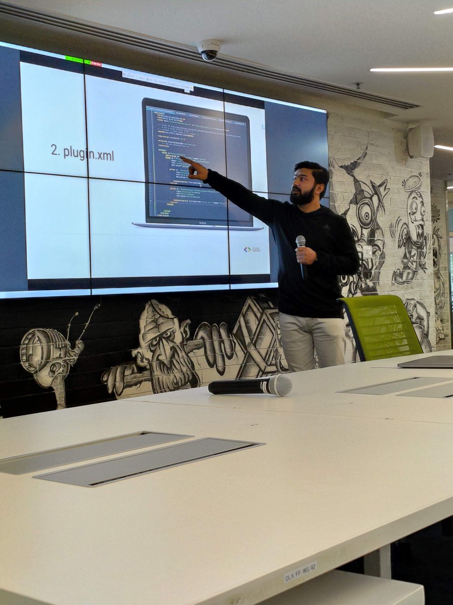 gdg_nd's tweet photo. Wondering about plugins in Android Studio? Here is a talk by Tushar Aeron(https://t.co/6yLC3KUR8Z)
#AndroidDay @GoogleDevsIN @WTM_Delhi https://t.co/2WNItbQ0re