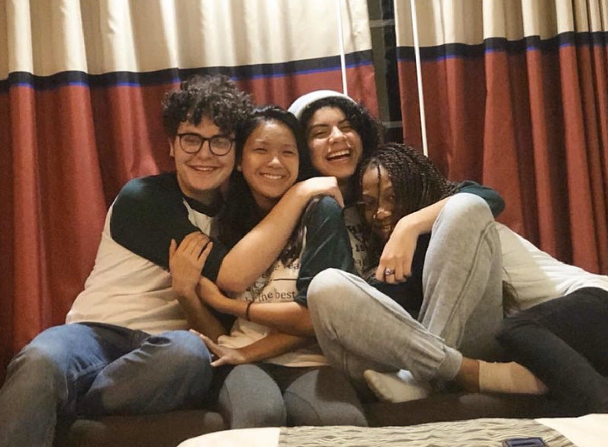 BingDebate's tweet photo. throwback 💛 https://t.co/NyH3stRr0r