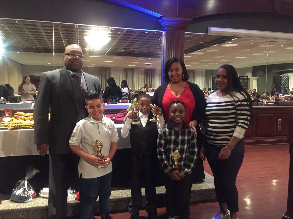 EstelaGCamacho's tweet photo. Danbury Trojans Football and Cheer Banquet!! A shout out to all coaches, volunteers and participants!! https://t.co/Sg4jgX4AO2