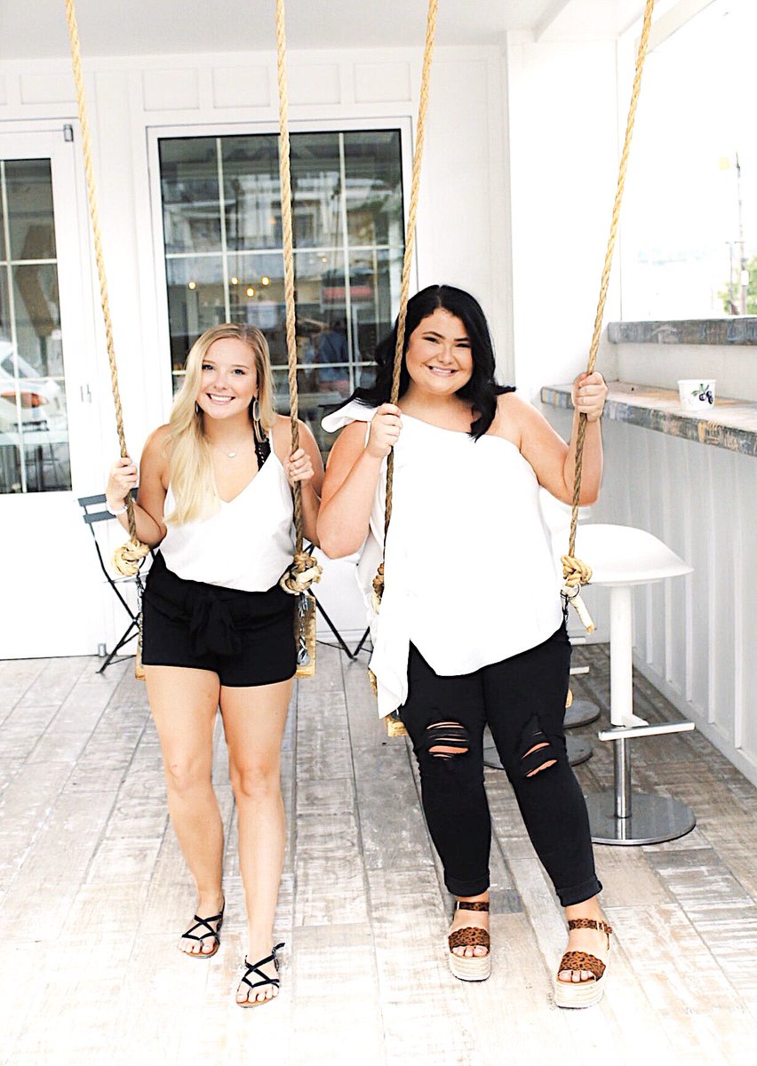 swinging into this 3 day weekend like🤩🤪