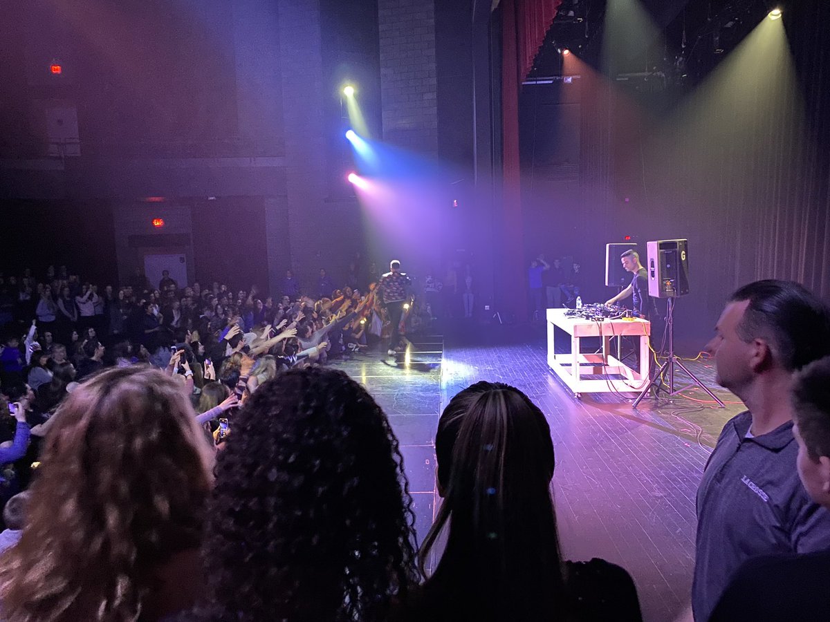 SandburgHS's tweet photo. This year’s headliner @jamesmaslow!!! #SGT2020 #EliteDaily https://t.co/1ynCU8S6PX