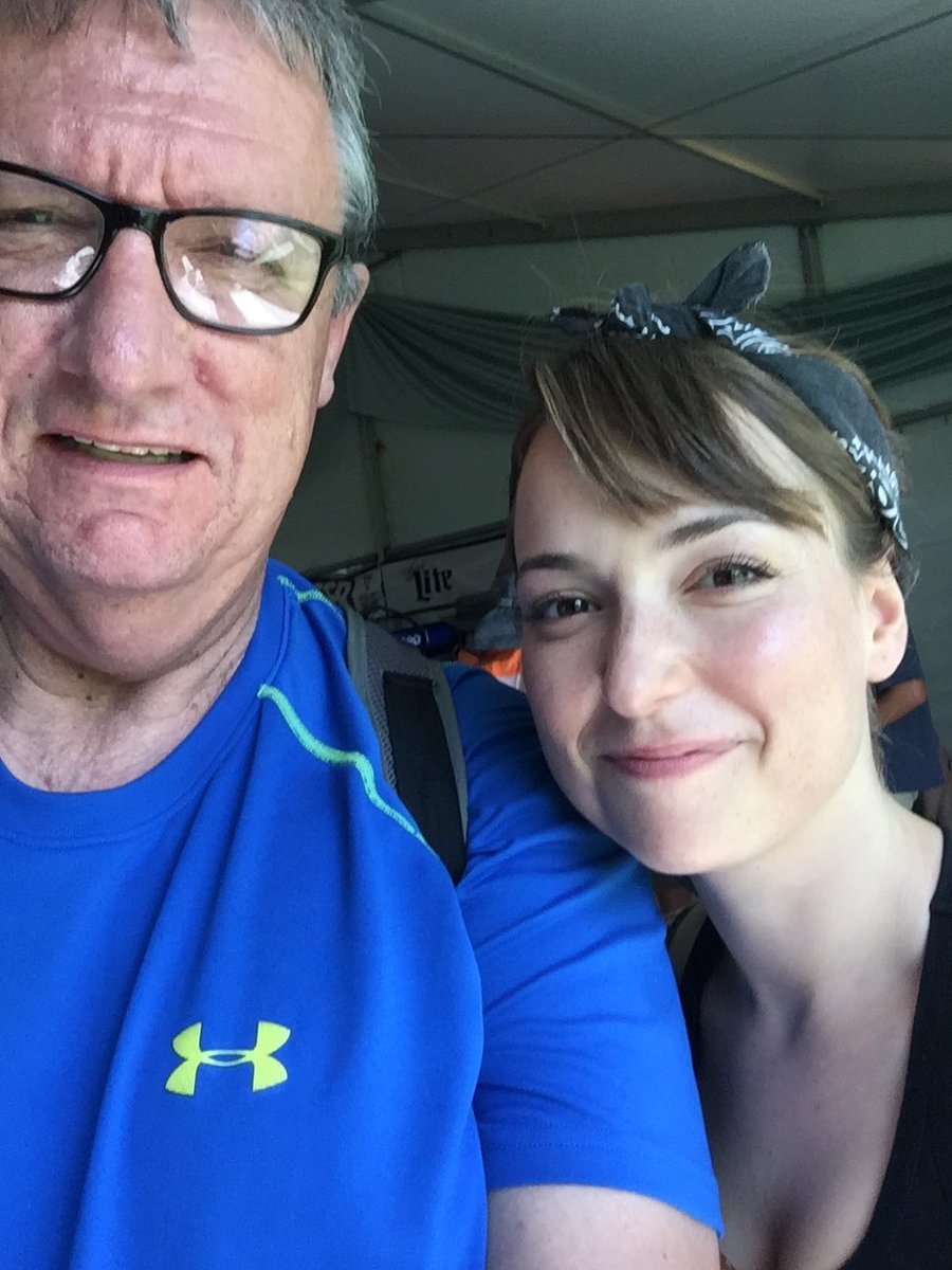 jvbt82hhs's tweet image. Going to Bonnaroo is #WhatFriendsAreFor