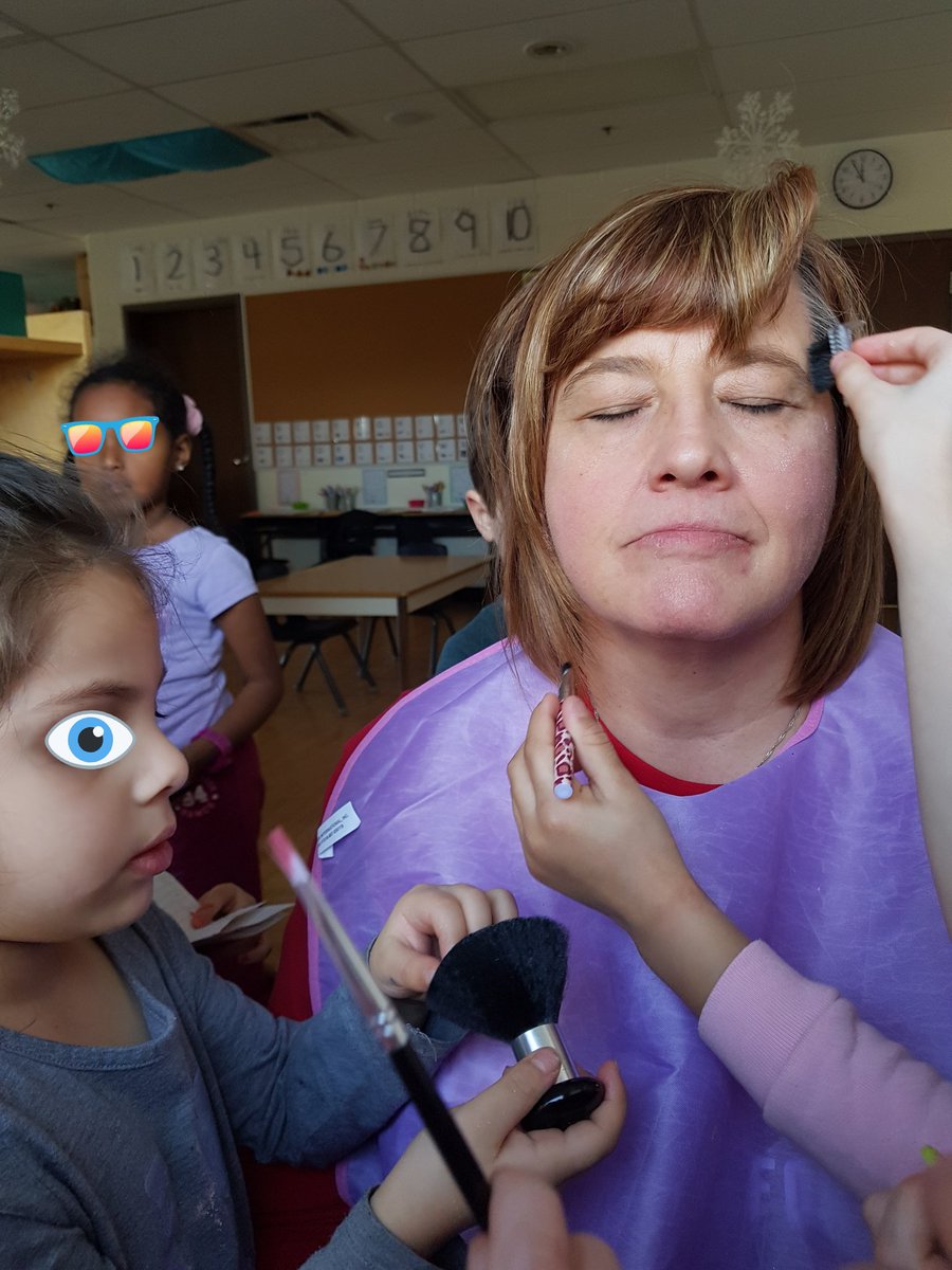 mrsfreydece's tweet image. My hair dressing appointment was a great success! I was ready for my date night! 😊 #lovingfamilyhairsalon
#learninghandson!
#beautybybeauties
@mrfewkes @CountryHills1