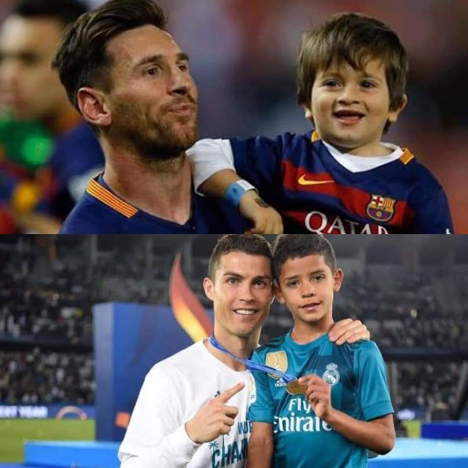 MykeRincon's tweet photo. ¿COSAS DEL DESTINO? 🤔

🇵🇹 Cristiano Ronaldo es 869 días mayor que 🇦🇷 Lionel Messi.

🇵🇹 Cristiano Ronaldo Jr es 869 días mayor que 🇦🇷 Thiago Messi.

¡¡INCREÍBLE!! 🔥 https://t.co/CzJiOZ58Nl