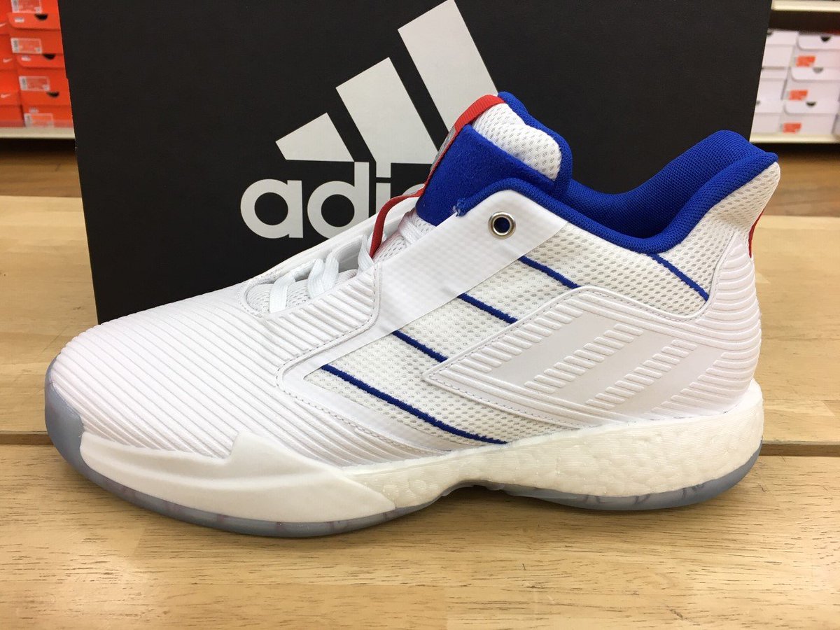 gallery2basket's tweet photo. 【新商品入荷】adidas TMAC Millennium 2(FV5591)
https://t.co/7CSR58sg9c
#gallery2 #ギャラリー2 #ギャラ2 #basketball #adidas #adidasbasketball #tmac #adidastmac #tracymcgrady #トレイシーマグレディ #アディダス #アディダスバスケットボール #tmacmillennium #tmacmillennium2 https://t.co/k6KoxZJLGw