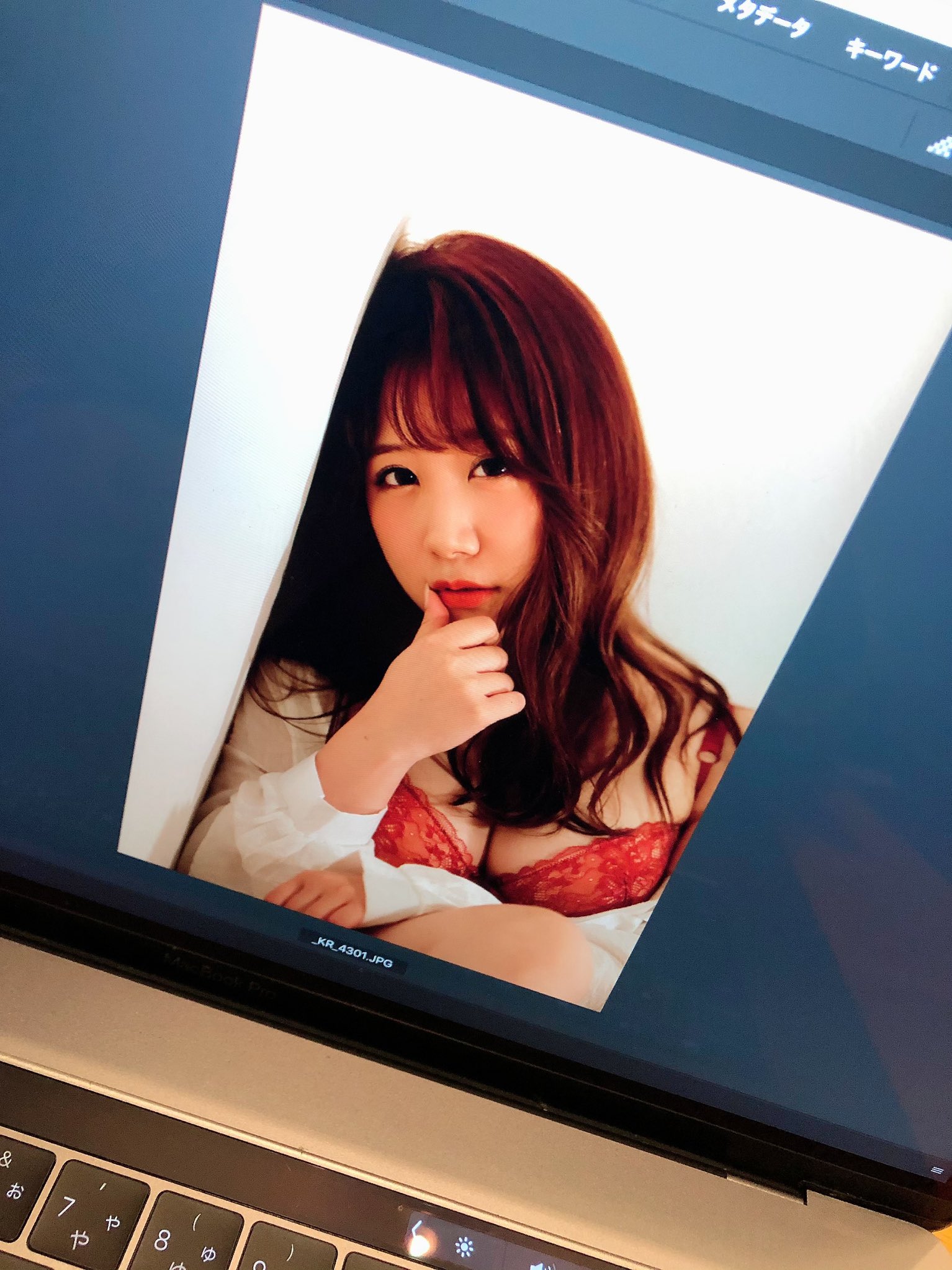 小野 早稀 おの さき 今回の写真集 ゲーマーズさんの特典ブロマイドにもあるんですけど お風呂入ってます 泡風呂撮影楽しかったです 結構頑張ったので是非初回特典dvdでも なんでも手に取って頂けたら 一緒にツーショット写真撮れる事とか 小野 早稀 おの さき 今回の写真集 ゲーマーズさんの特典ブロマイドにもあるんですけど お風呂入ってます 泡風呂撮影楽しかったです 結構頑張ったので是非初回特典dvdでも なんでも手に取って頂けたら 一緒にツーショット写真撮れる事とか