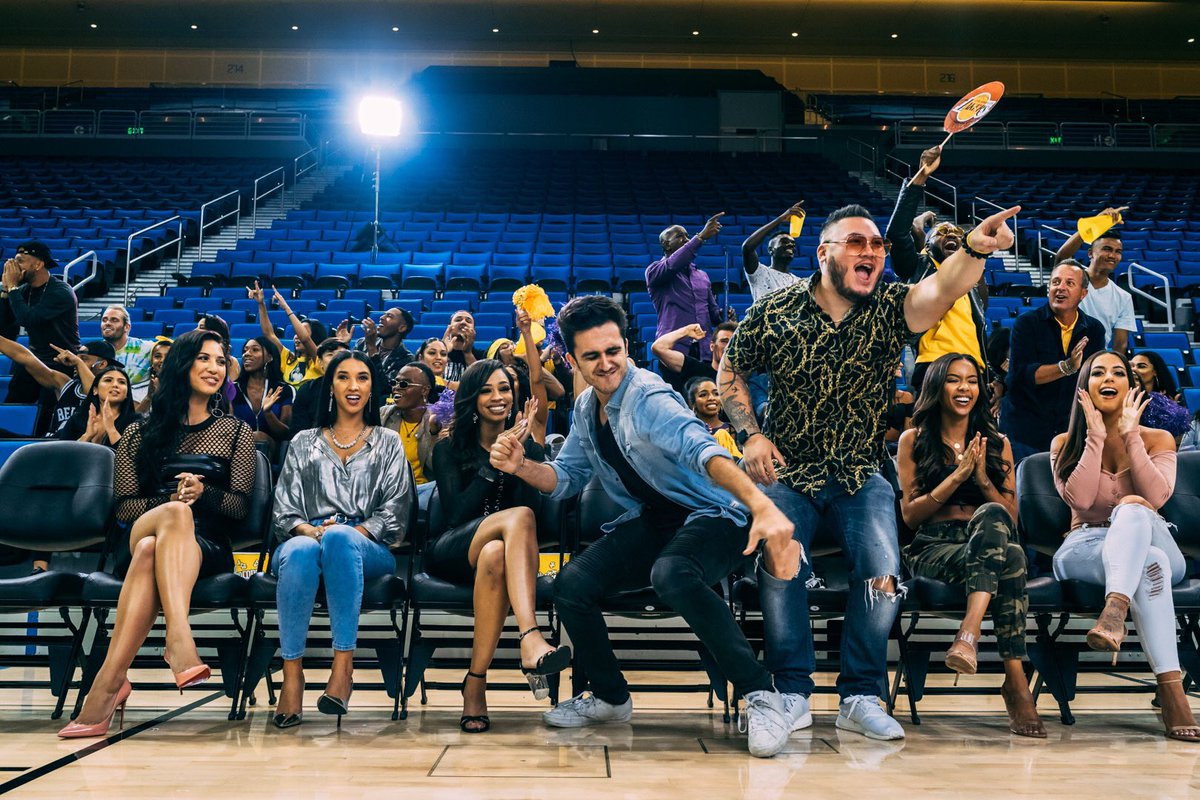RIVETING_ENT's tweet photo. FEATURED DIRECTOR: One of #RIVETINGENT most sought after directors, Arrad has been working alongside todayβs biggest artists, including @Tyga @chrisbrown @mustard @roddyrichh @Rvssian @marshmellomusic @richthekid @ykOsiris & more. New π₯ 2020 visuals from Arrad are coming soon! https://t.co/RkWwtSCQcc