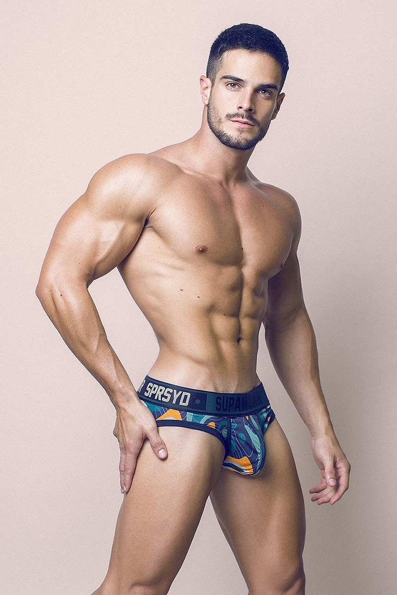 Bulge Alert: Jorge Cobian by Adrian C. Martin More on →. pic.twitter.com/XJ...