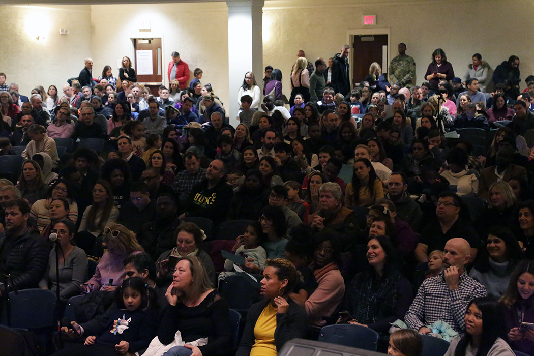 FillmoreArtsCtr's tweet photo. Epic SRO @FillmoreArtsCtr Winter Concert! #fillmoreartscenter #kidslovemusic @DCPSArts @music_DCPS @dcpublicschools @RobbCur https://t.co/vXsIMkBEHe