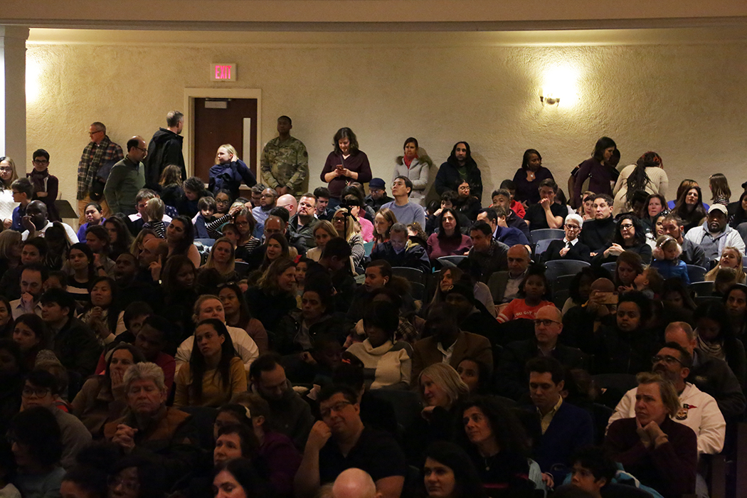FillmoreArtsCtr's tweet photo. Epic SRO @FillmoreArtsCtr Winter Concert! #fillmoreartscenter #kidslovemusic @DCPSArts @music_DCPS @dcpublicschools @RobbCur https://t.co/vXsIMkBEHe